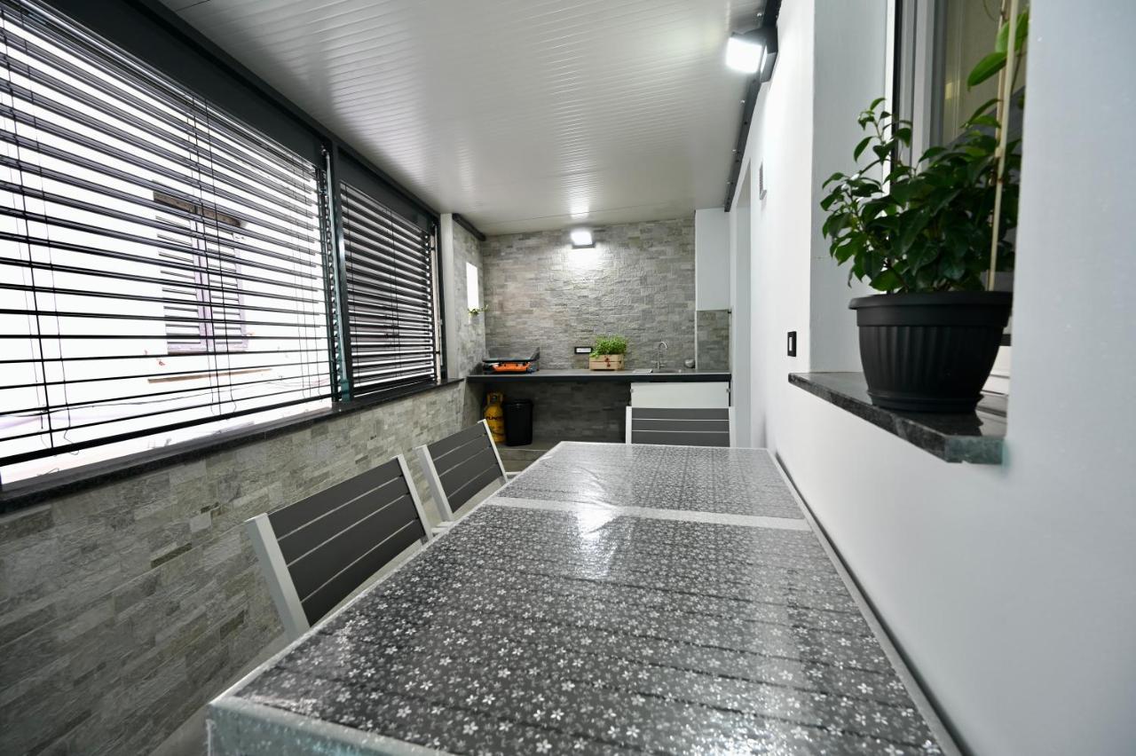 Poseidon Apartment Izola Extérieur photo