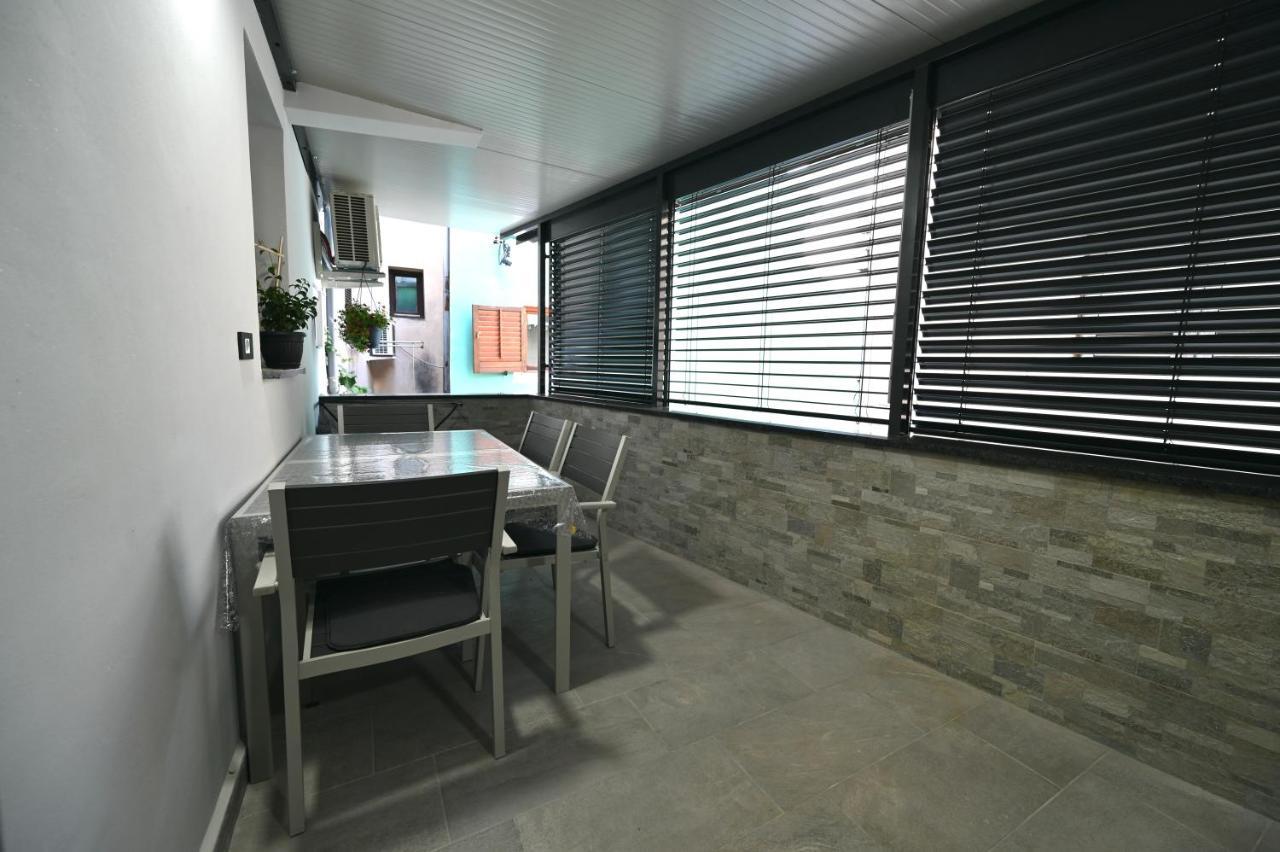 Poseidon Apartment Izola Extérieur photo